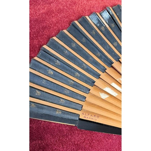 Spanish Hand Fans Lace and Paper, Painted and Decorative Vintage Set of 3 CT336 - Picture 8 of 16